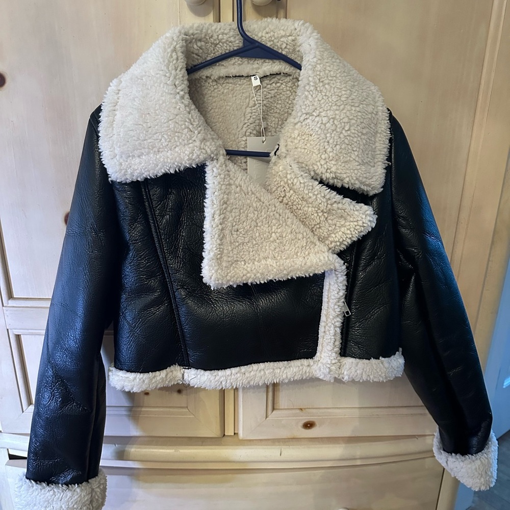 Brand NEW w tags!! Urban Way Jacket